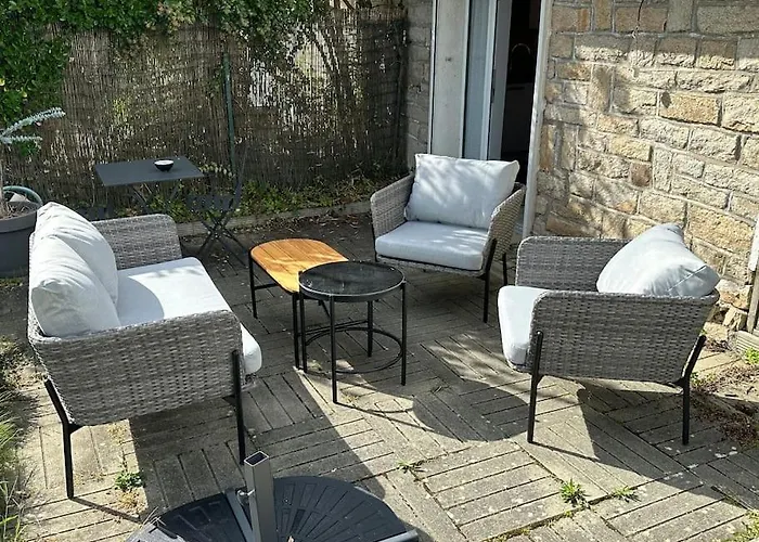 Appartement Moderne Avec Jardin Et Parking